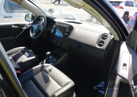 2014 Volkswagen Tiguan S/Se/Sel/R-Line z USA, uszkodzony, nr VIN WVGBV3AX3EW562241